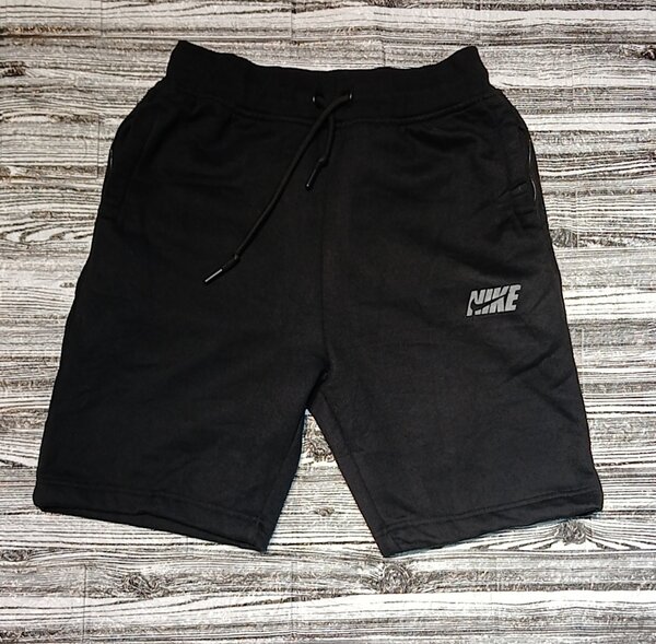 Thrift sweat short
