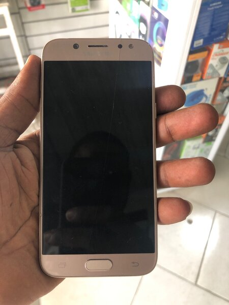 Samsung J5