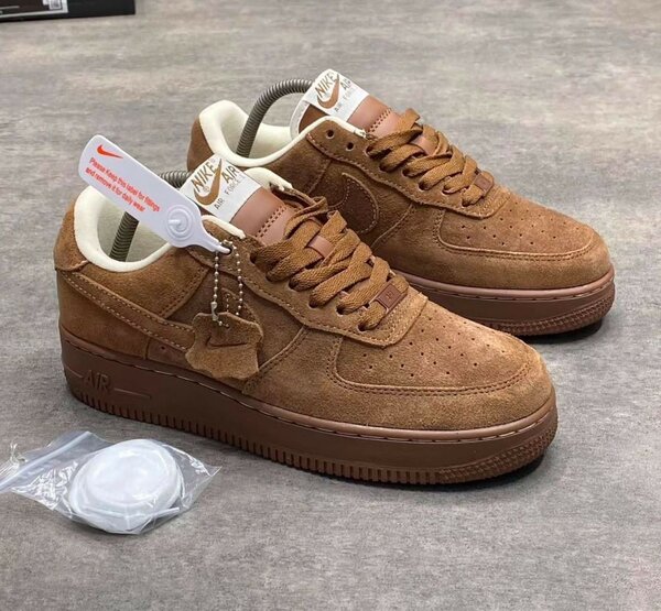 NIKE AIRFORCE