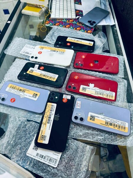 iPhone 11
