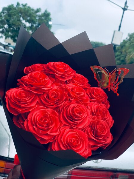 Artificial roses