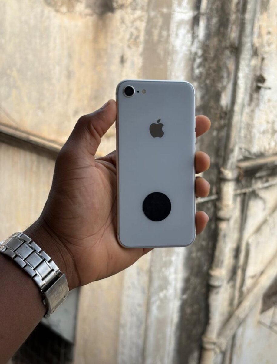 iPhone 8 64gig