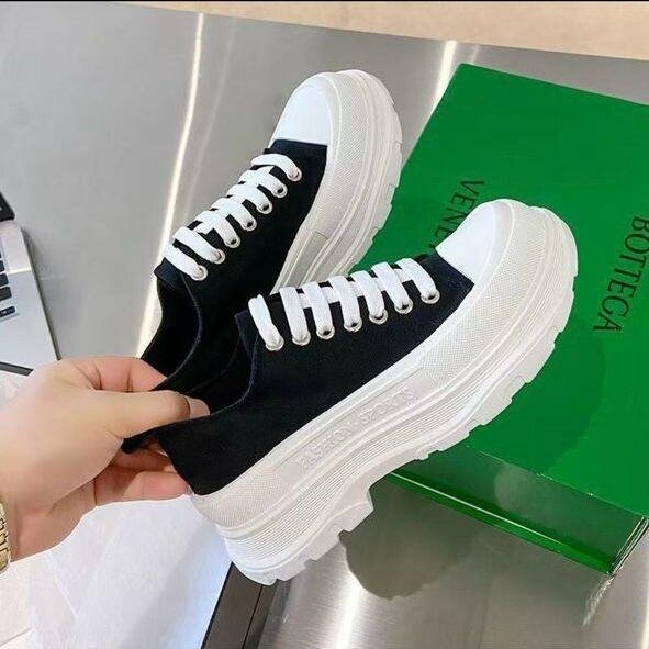 Chaussure fashion pour la femme