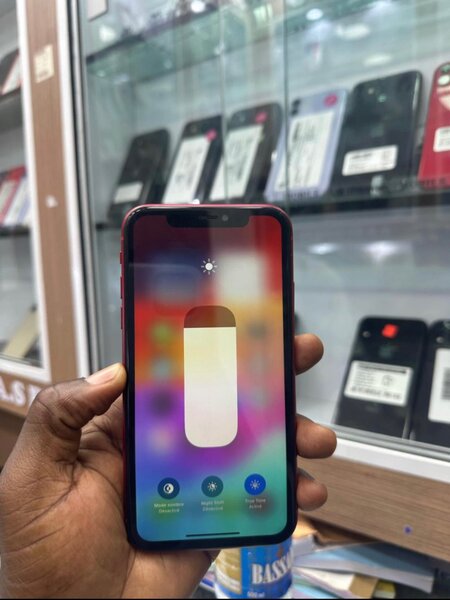iPhone 11 Rouge 64GB