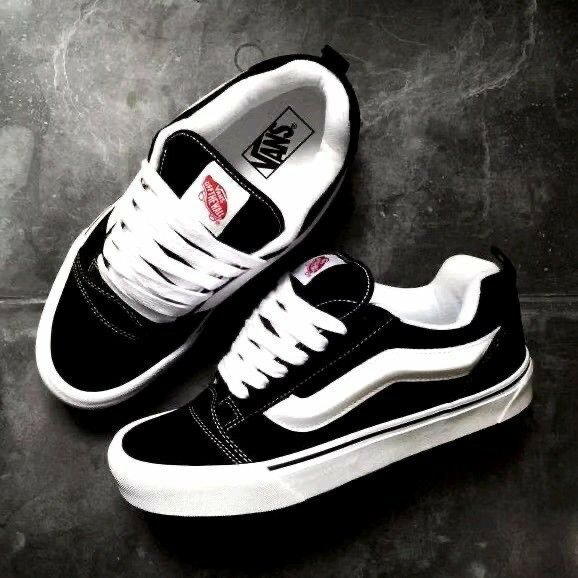 Nike Authentique