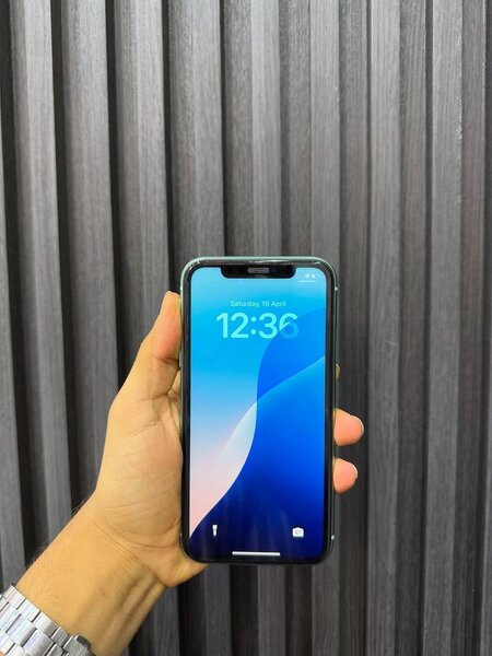iPhone 11