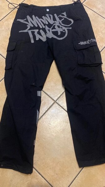 Pantalon minus