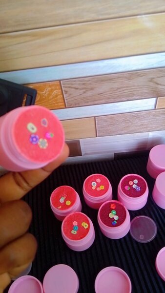 Lip scrub