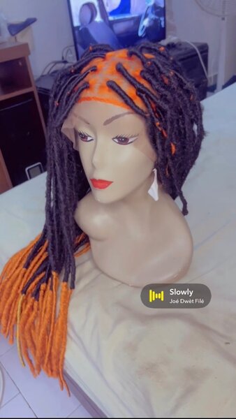 Tresse en locs synthétiques