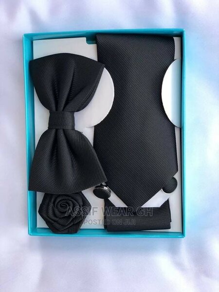 Black bow tie