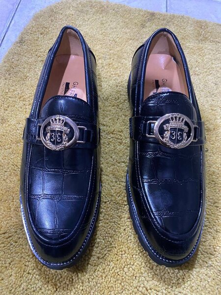 Dressing  shoe