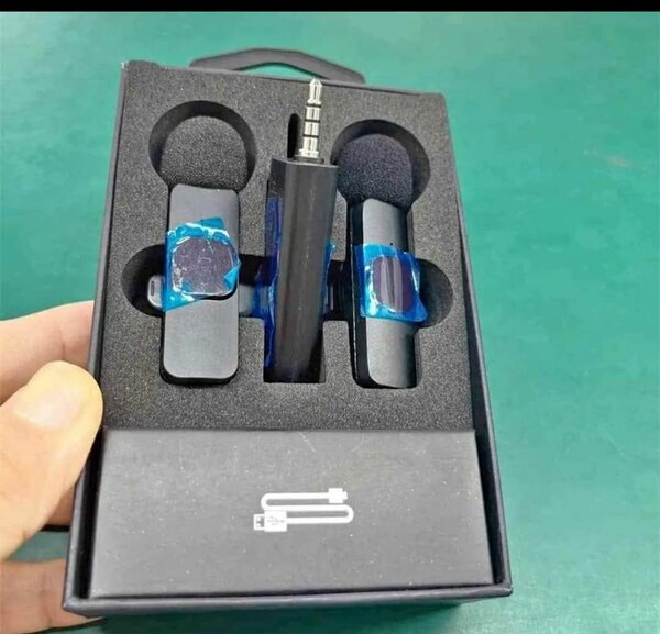 WIRELESS MICROPHONE