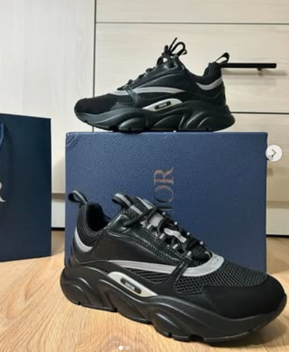 DIOR