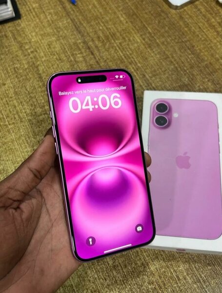 iPhone 16simple Rose