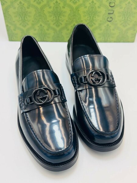 Gucci shoe