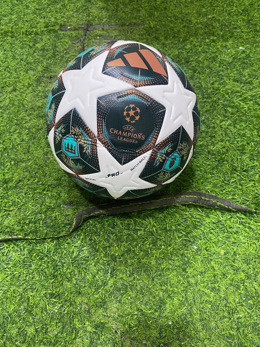 Ballon de football Ligue des Champions