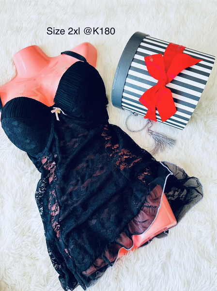 Lingerie noir