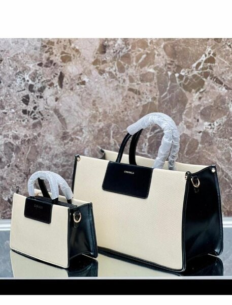 Rich Auntie bags