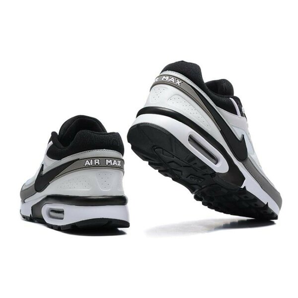 NIKE AIRMAX