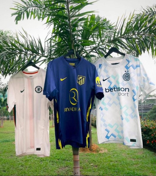 Ensemble de football moderne