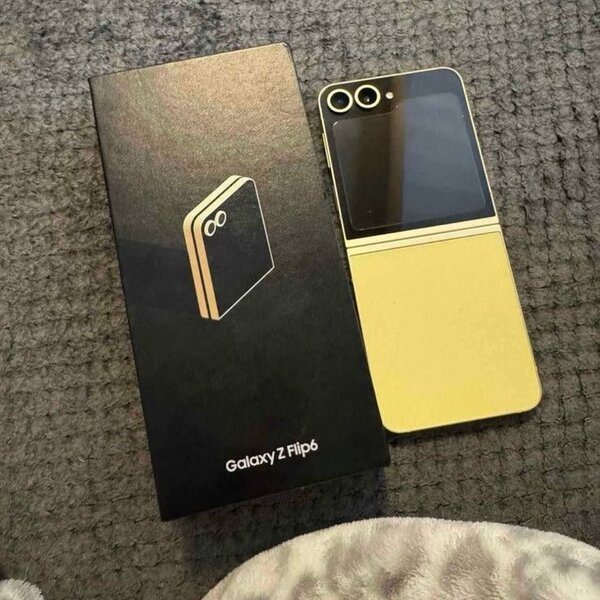 Galaxy Z flip 6