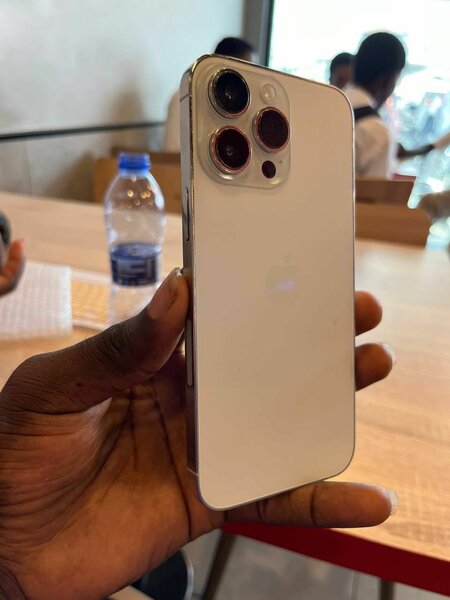 iPhone 14 Pro Max