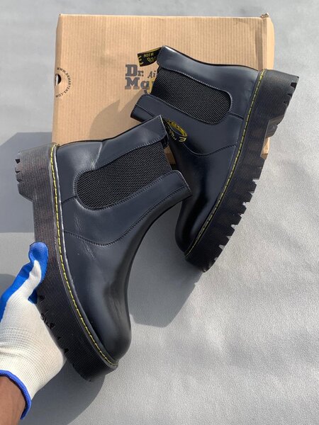 Bottes en cuir élégantes hommes