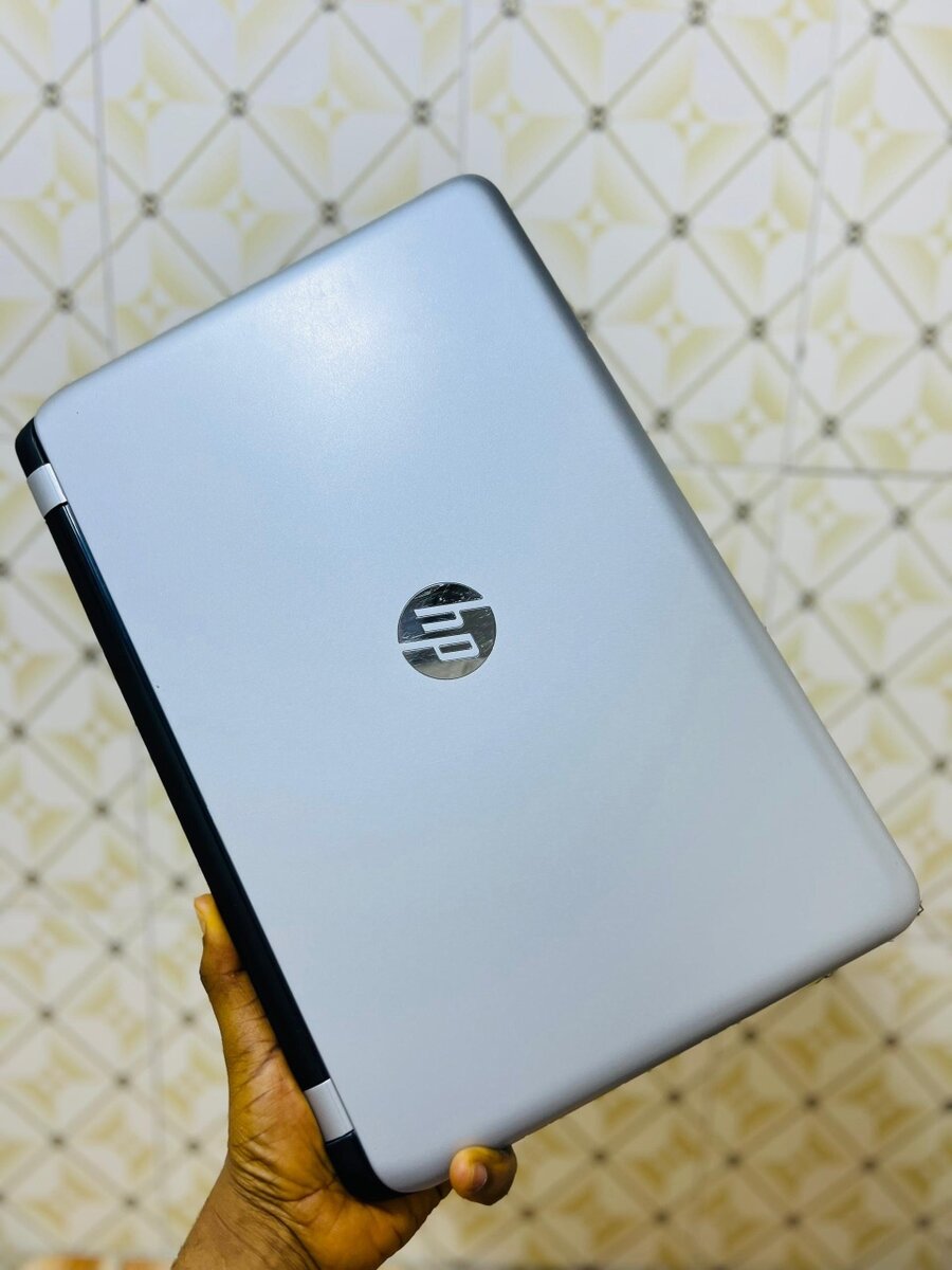 *HP PAVILION TS-15*