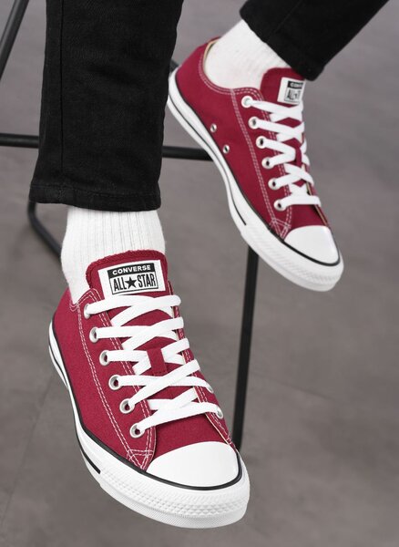 Baskets basses bordeaux