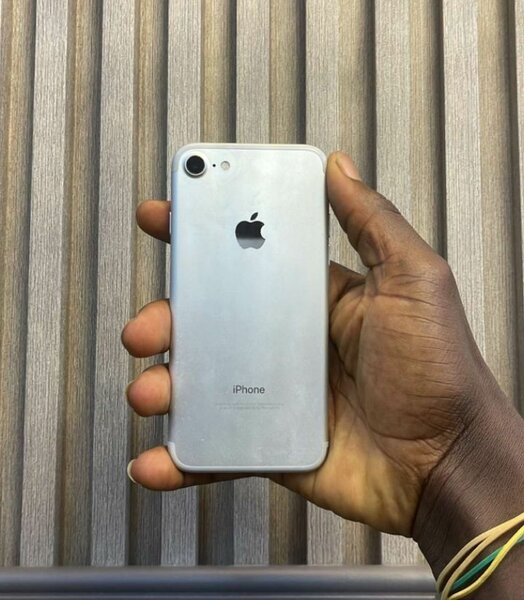 iPhone 7, 32gig