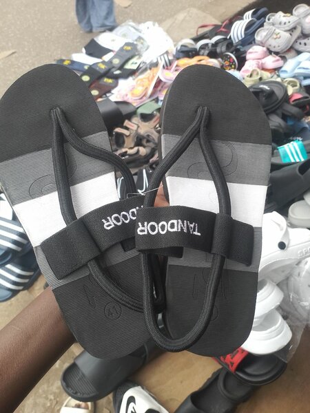 Sandales de Plage Noires Unisexes