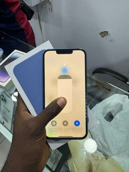 iPhone 13 simple 128giga