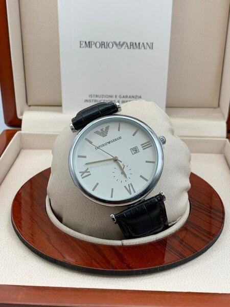 EMPORIO ARMANI LEATHER WATCH