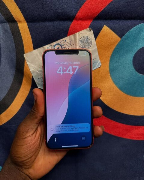 iPhone 12