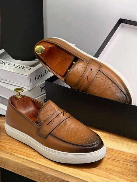 CLARKS CLASSIC WEAR
