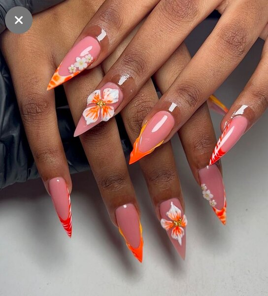 Samira la tigresse nails