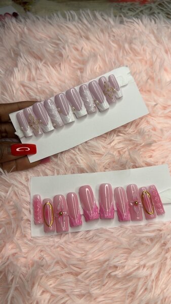 Ongles Press-Ons Roses Chic