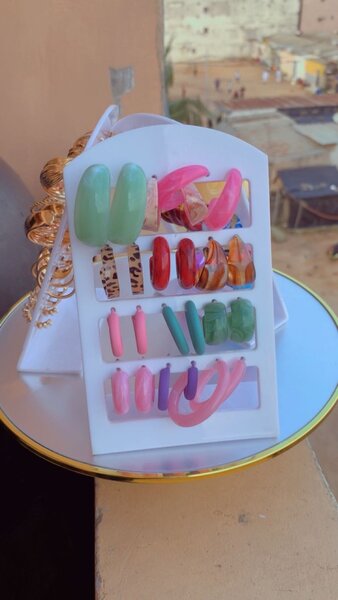 Lot de Boucles d'Oreilles Colorées et Élégantes