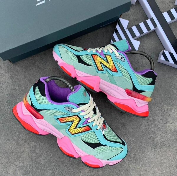 Dope world sneakers 