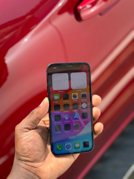 iPhone 12