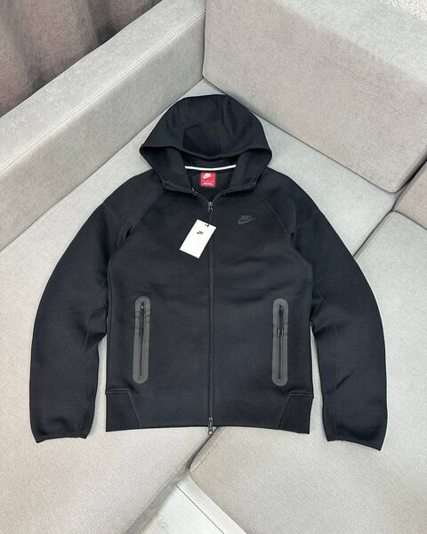 Nike Tech Fleece