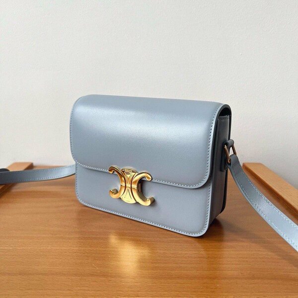Ladies hand bag