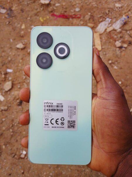 Smartphone Infinix moderne