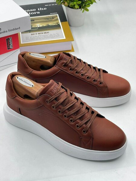 Boss sneakers
