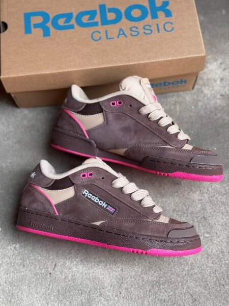 REEBOK CLASSIC