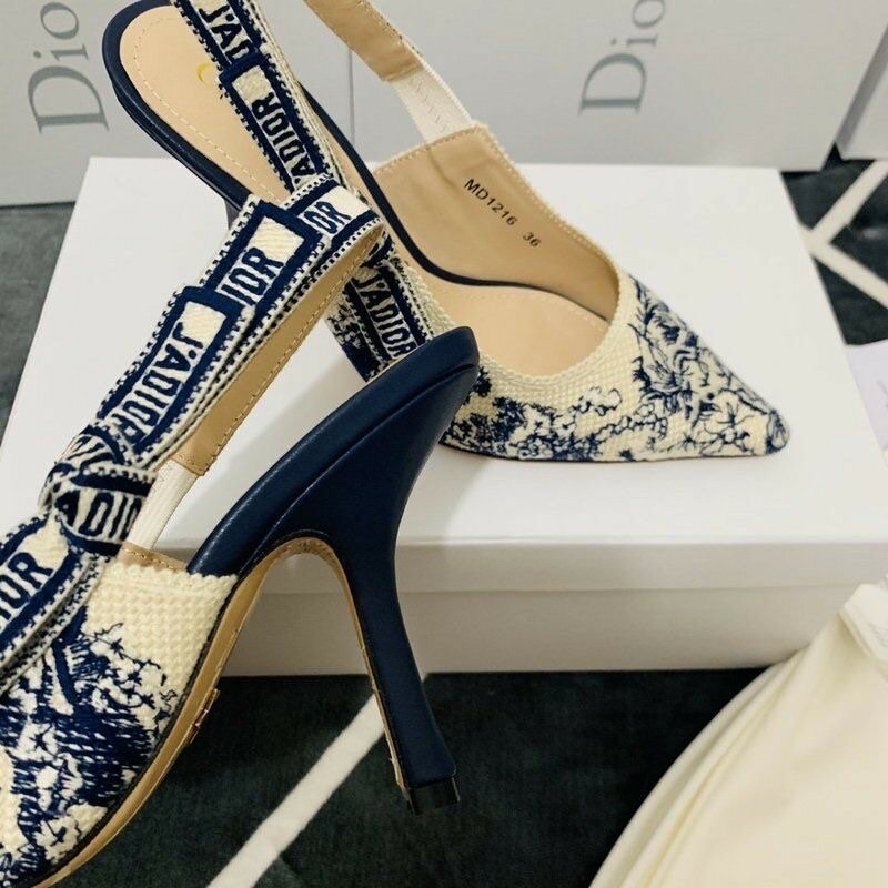 J Adoir ladies heel