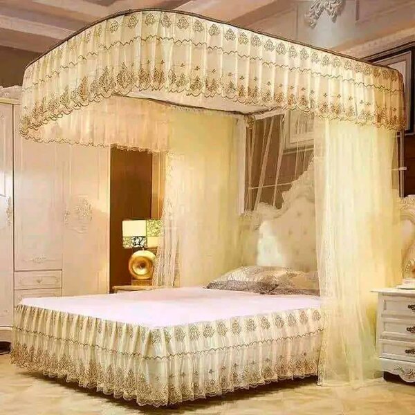 Telescopic mosquito nets