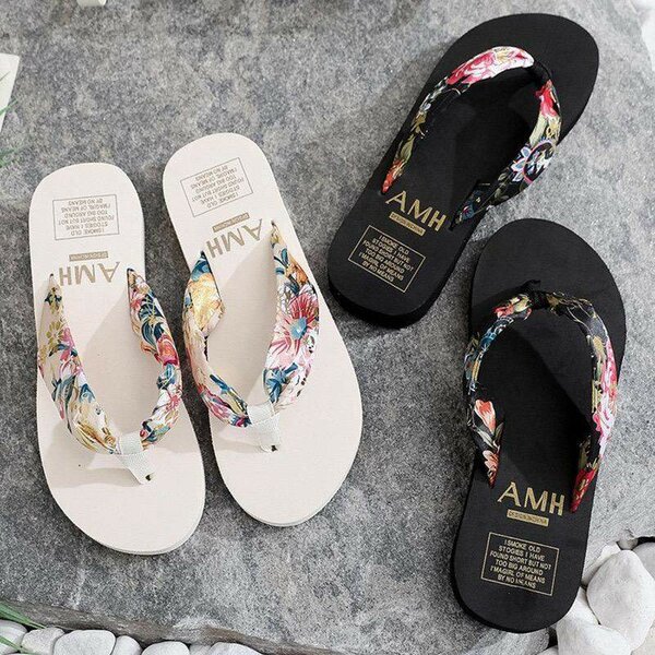 Ladies slippers