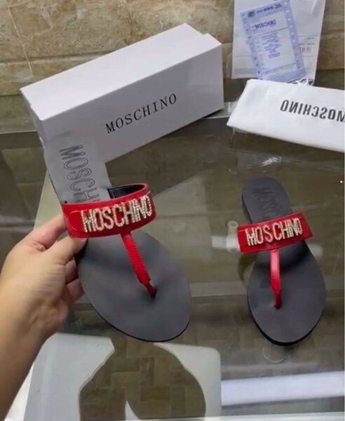 Ladies slippers