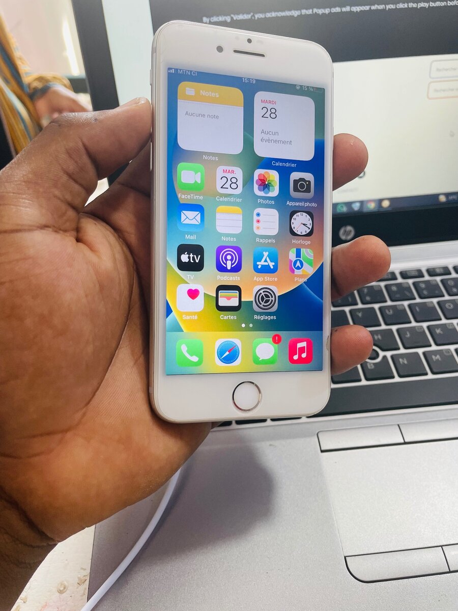 iPhone 8 64Go